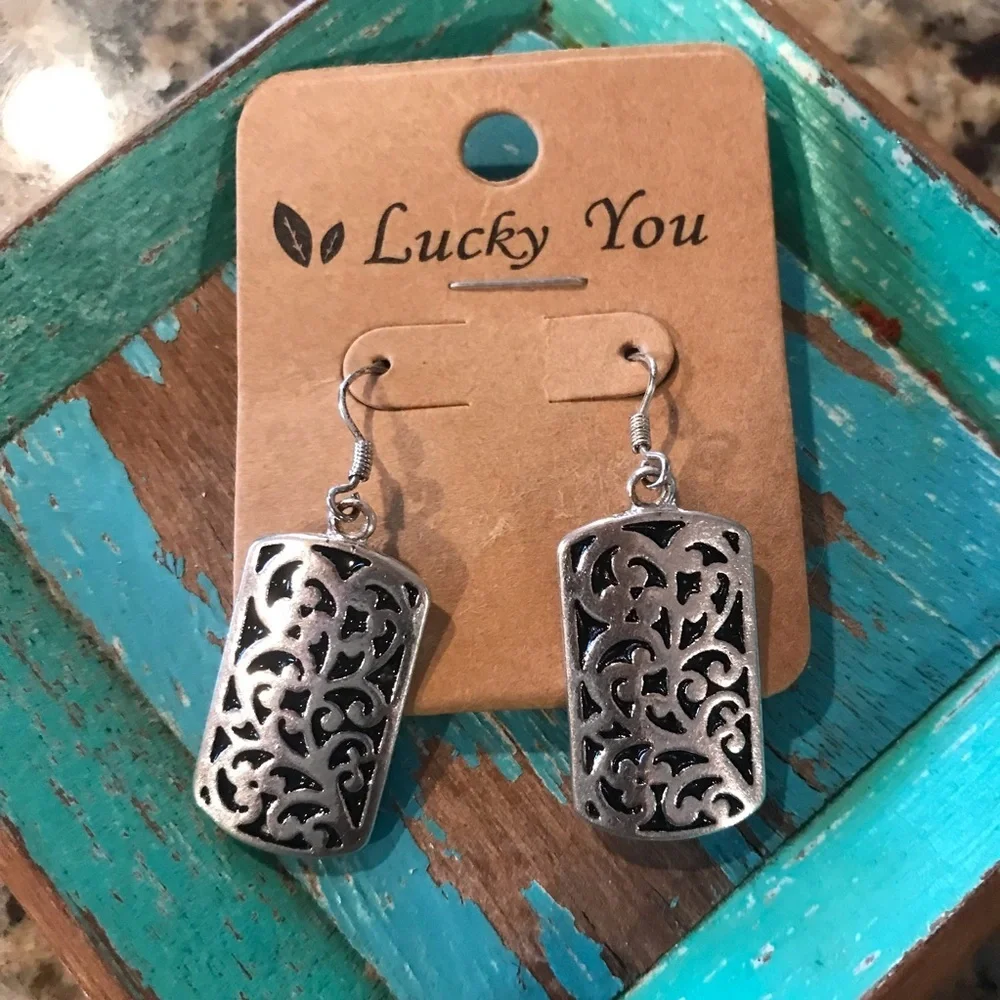 ▪️Silver & Black Filigree Earrings